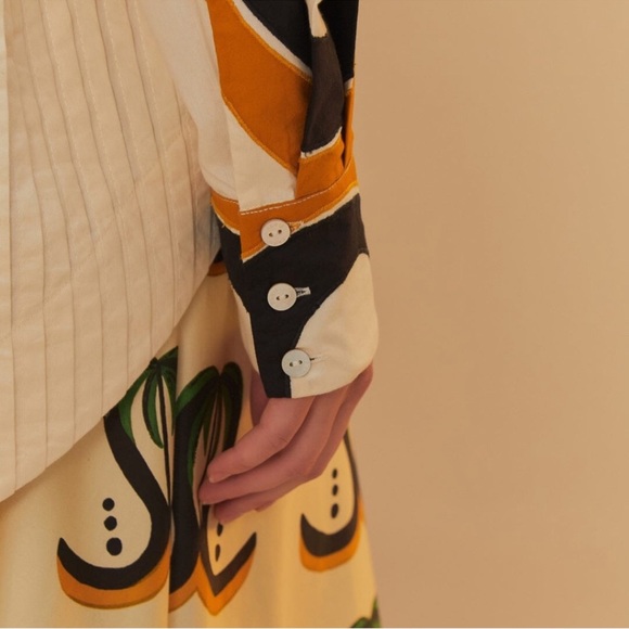 Farm Rio Coconut Tree Flow Pleated Blouse - Picture 7 of 8